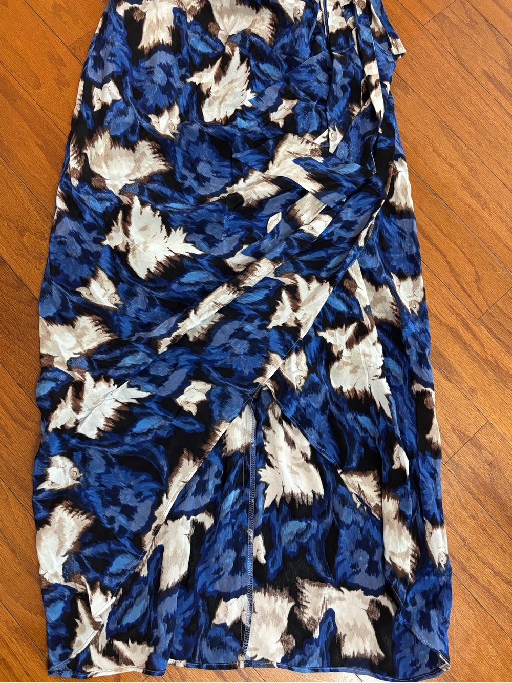 White House Black Market Blue & White Floral Wrap Midi Dress - Picture 4 of 7
